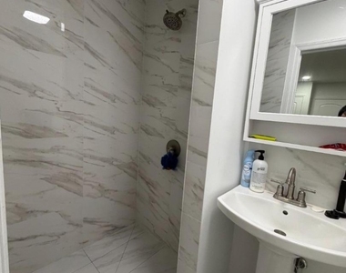 329 Main Ave - Photo Thumbnail 5