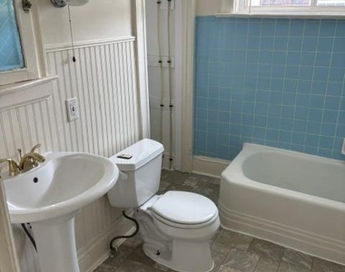 1112 Sunset Avenue - Photo Thumbnail 7