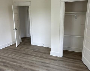 1112 Sunset Avenue - Photo Thumbnail 6