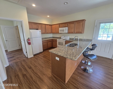 52 Adair Drive - Photo Thumbnail 3
