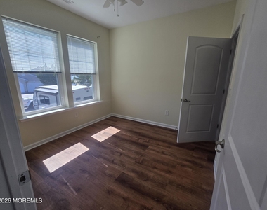52 Adair Drive - Photo Thumbnail 4