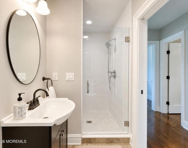 512 5th Avenue - Photo Thumbnail 14