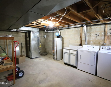 814 Laurel Street - Photo Thumbnail 9
