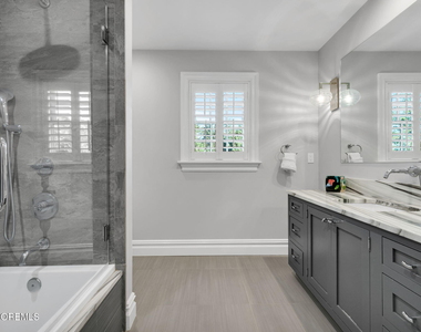 22 Oakes Road - Photo Thumbnail 15