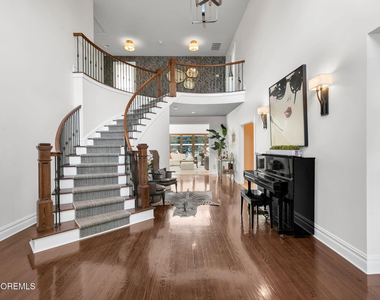 22 Oakes Road - Photo Thumbnail 4