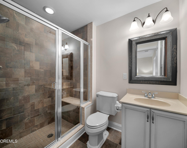 302 Villa Drive - Photo Thumbnail 8