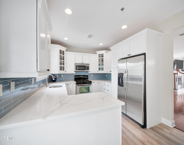 302 Villa Drive - Photo Thumbnail 20