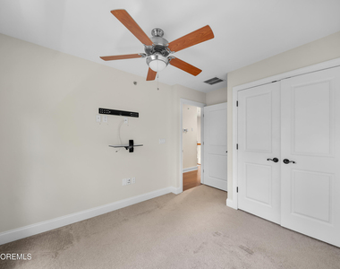 302 Villa Drive - Photo Thumbnail 29