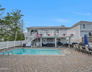 15 Seville Drive - Photo Thumbnail 3