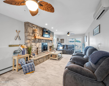 15 Seville Drive - Photo Thumbnail 35