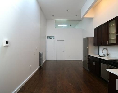 Franklin Avenue - Photo Thumbnail 1