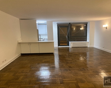 East 35 Street - Photo Thumbnail 1