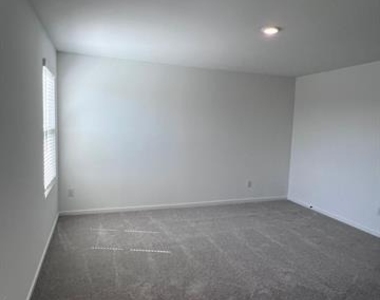 3927 Ontario Way - Photo Thumbnail 8