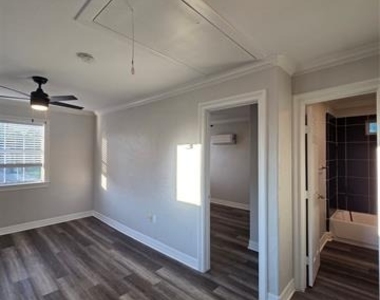 2740 Burlington - Photo Thumbnail 17