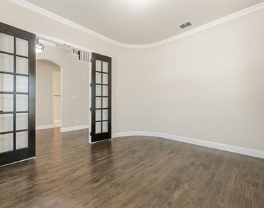 4405 Jubilee Drive - Photo Thumbnail 2