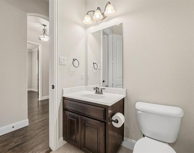 4405 Jubilee Drive - Photo Thumbnail 14