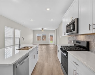 3048 Belton Drive - Photo Thumbnail 11