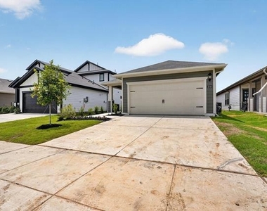 3048 Belton Drive - Photo Thumbnail 1