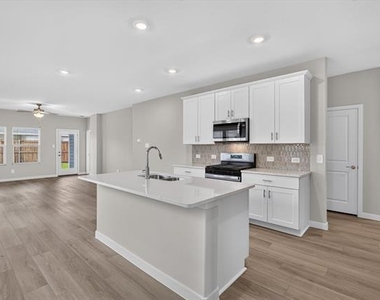 3048 Belton Drive - Photo Thumbnail 7