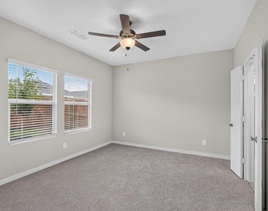3048 Belton Drive - Photo Thumbnail 22
