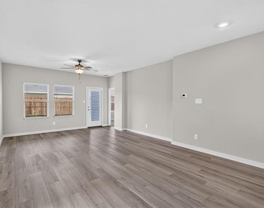 3048 Belton Drive - Photo Thumbnail 16