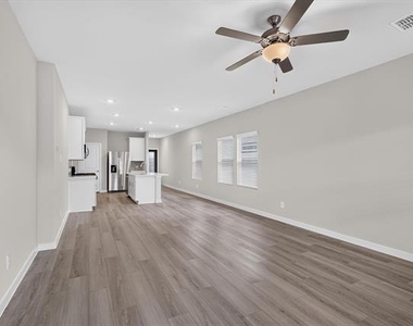 3048 Belton Drive - Photo Thumbnail 8