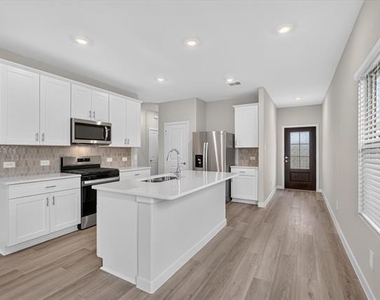 3048 Belton Drive - Photo Thumbnail 3