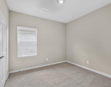 3048 Belton Drive - Photo Thumbnail 17
