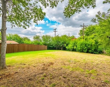 12607 Gaslite Circle - Photo Thumbnail 32
