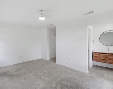 12607 Gaslite Circle - Photo Thumbnail 19