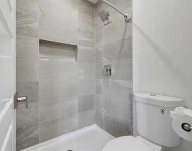 12607 Gaslite Circle - Photo Thumbnail 21
