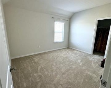 2509 Temple Drive - Photo Thumbnail 24