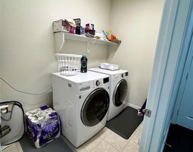 2509 Temple Drive - Photo Thumbnail 14