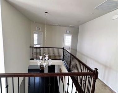 2509 Temple Drive - Photo Thumbnail 17