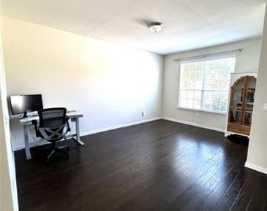 2509 Temple Drive - Photo Thumbnail 8