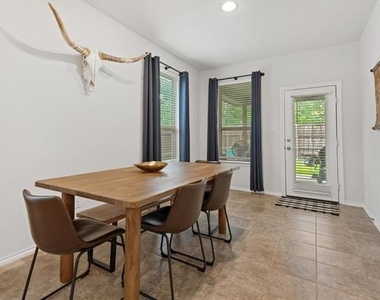 585 Concho Street - Photo Thumbnail 8
