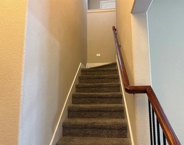 2610 Jackson Drive - Photo Thumbnail 10