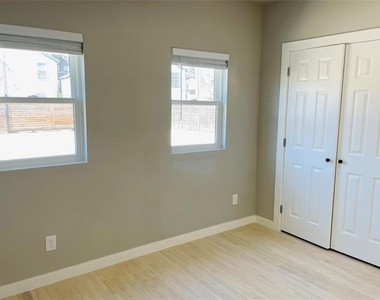 4609 Virginia Avenue - Photo Thumbnail 5