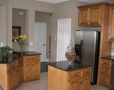11613 Alexandria Drive - Photo Thumbnail 12