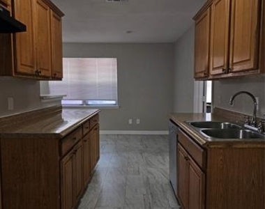 4412 Central Lane - Photo Thumbnail 11