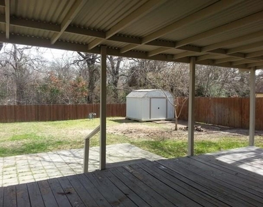 4412 Central Lane - Photo Thumbnail 3