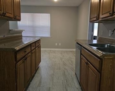 4412 Central Lane - Photo Thumbnail 4