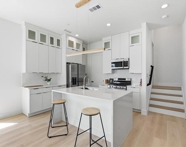 4315 San Jacinto Street - Photo Thumbnail 11