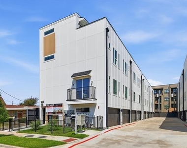 4315 San Jacinto Street - Photo Thumbnail 3
