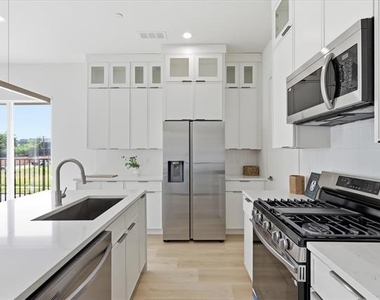 4315 San Jacinto Street - Photo Thumbnail 10