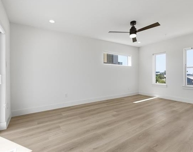 4315 San Jacinto Street - Photo Thumbnail 17