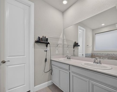 4129 Ranchero Drive - Photo Thumbnail 10