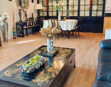 1802 E Claremont Street - Photo Thumbnail 1