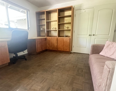 1802 E Claremont Street - Photo Thumbnail 12