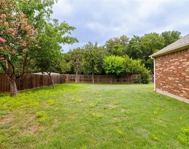 103 Westminister Avenue - Photo Thumbnail 31